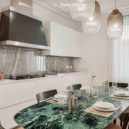 Unique, Terremarine Apartment